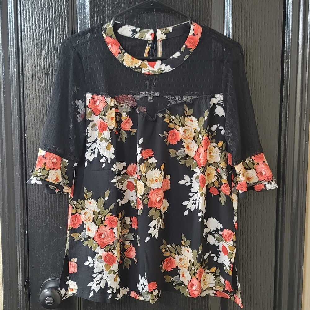 Jovial black/floral lace blouse, Size S